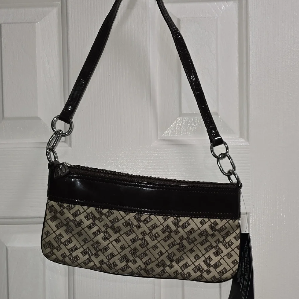 Tommy Hilfiger Brown and Tan Bag - Picture 10 of 16